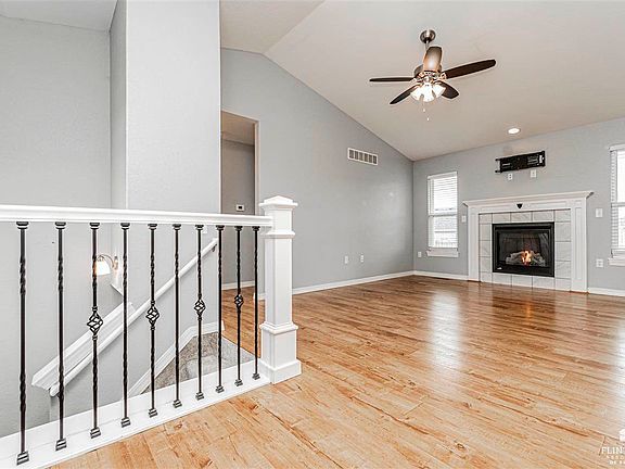 2nd image of 2607 Heron Cir