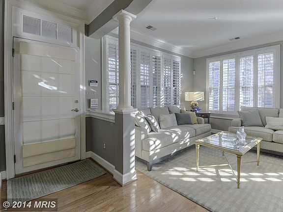 4th image of 326 Lisa Oaks Way