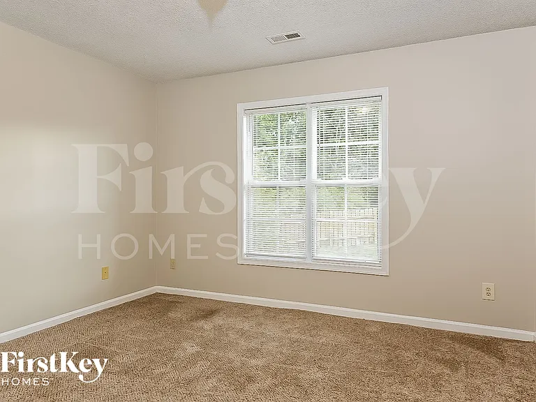 1711 Kildare Woods Dr — Photo 13