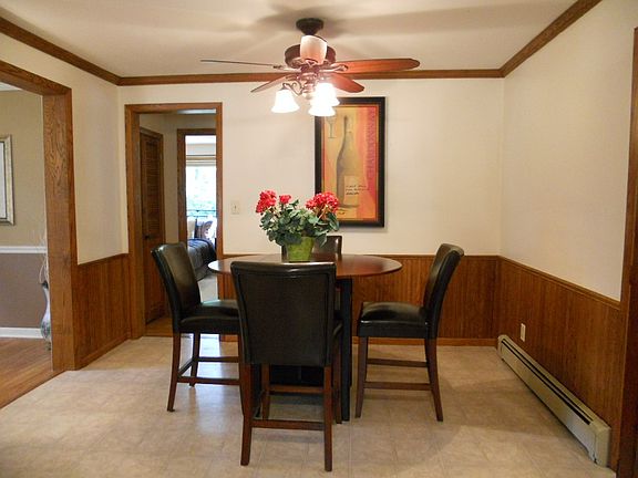 5th image of 1121 N Grandview Blvd