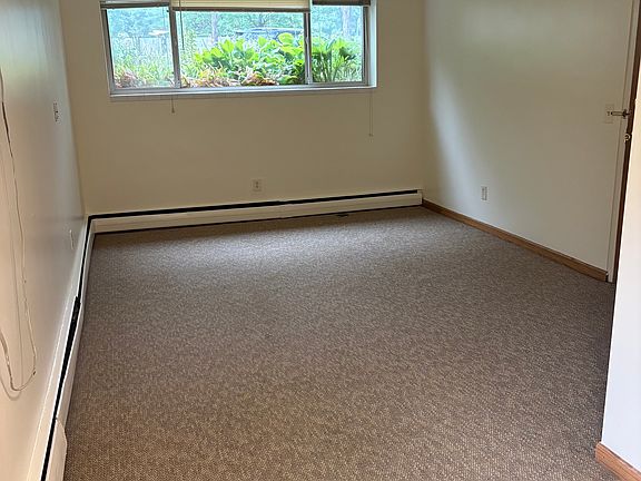 4th image of 3636 20th Ave S #B