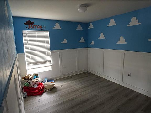 3rd image of 2678 DIXON TERRACE
