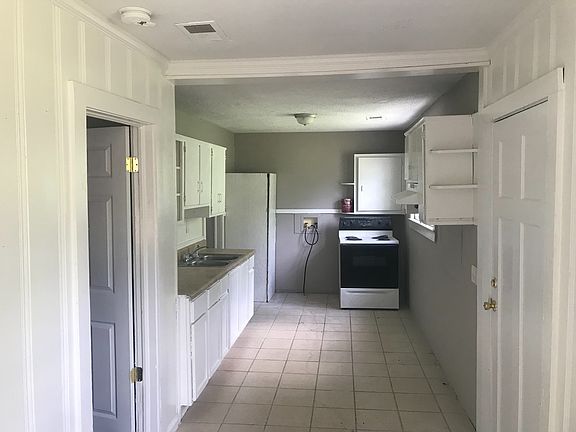 5th image of 2612 7th St