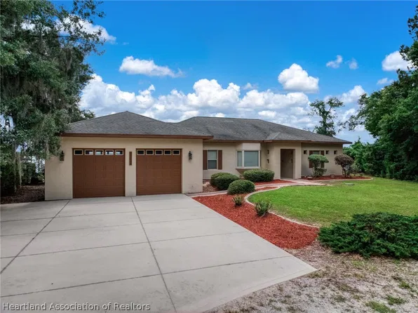 9526 Kingfisher Pl, Sebring, FL 33875