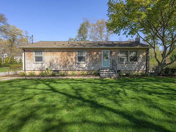 2nd image of 126 Narrow Ln