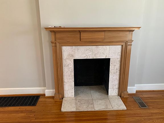 3rd image of 1378 Northwest Blvd