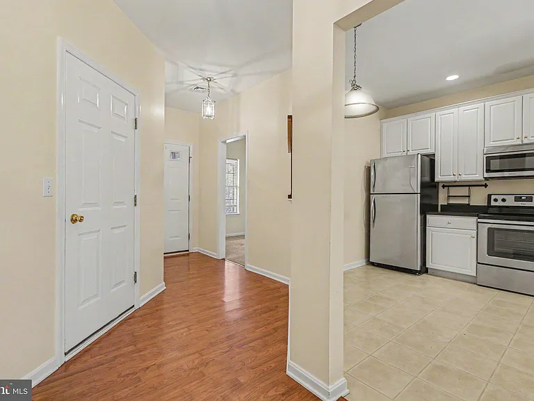 645 Springhouse Ln — Photo 10