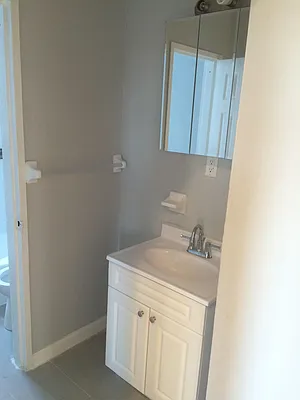 Rented by Bruma Realty LLC | media 14