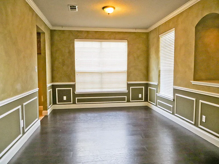 7129 Bryce Canyon Dr — Photo 2