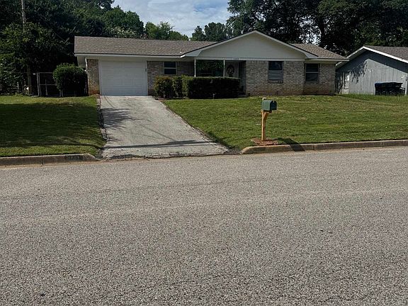 2nd image of 1603 Clearwood Dr
