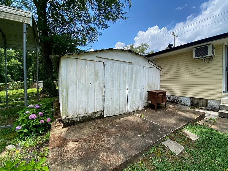 Outbuilding