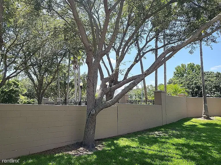 10106 Belleville Pl — Photo 11