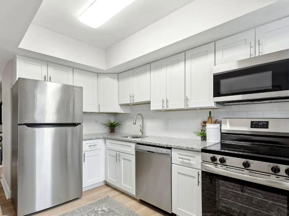 54 Cavendish Dr #54