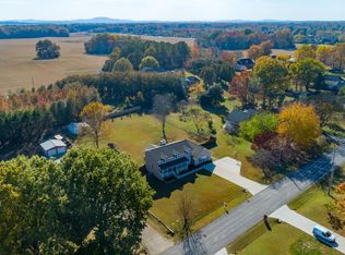 226 Slaterock Rd, Hazel Green, AL 35750