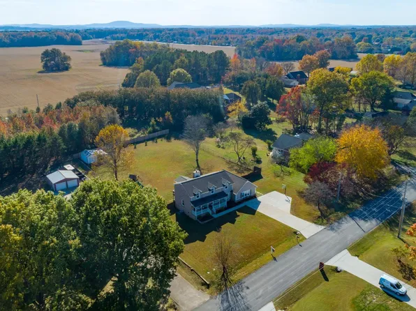 226 Slaterock Rd, Hazel Green, AL 35750