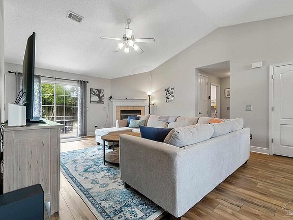 5th image of 7154 Inniswold Dr