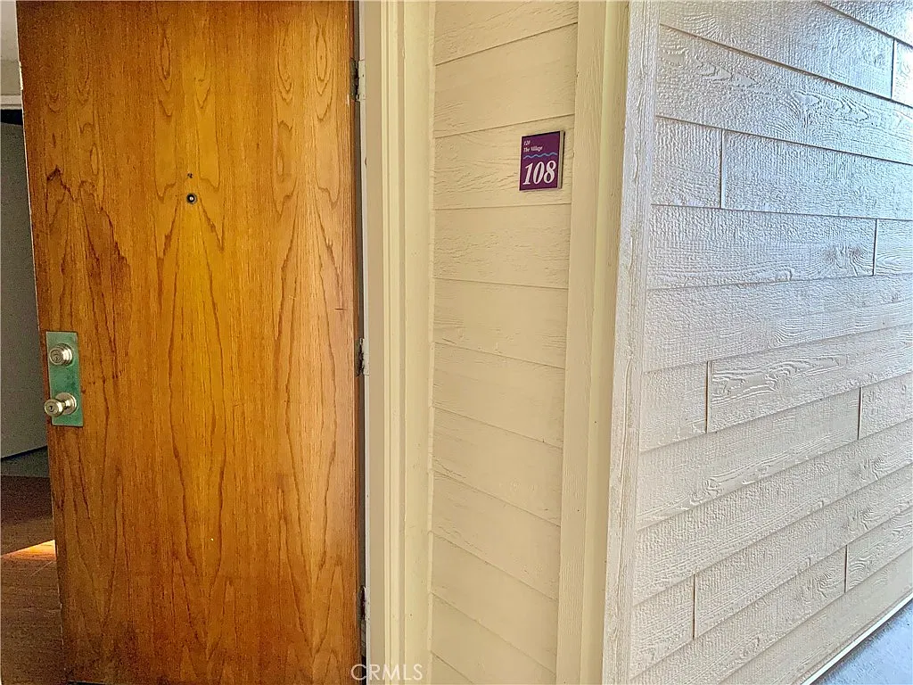 1 bed, 1.5 bath, 1145 sqft, $3,900 — Photo 3