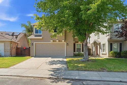 419 Pioneer Ave Photo 1