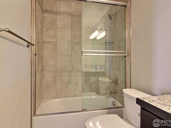 5th image of 4322 Mariposa Ln