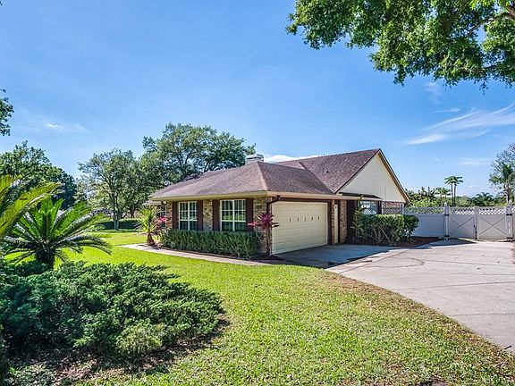 3rd image of 11305 Summer Wind Ct