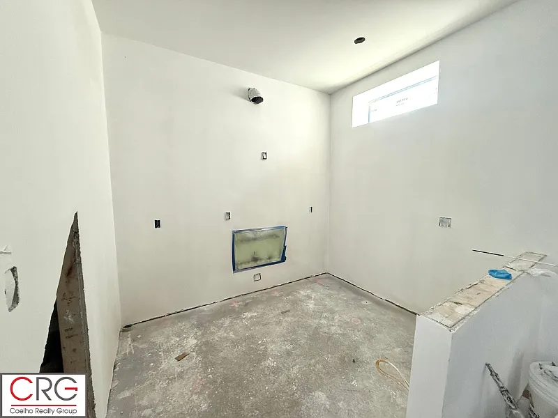 2 bed, 841 sqft, $2,800 — Photo 3
