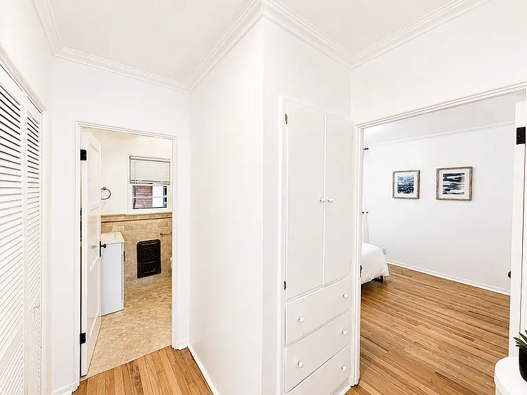 1134 Chelsea Ave #1A — Photo 16