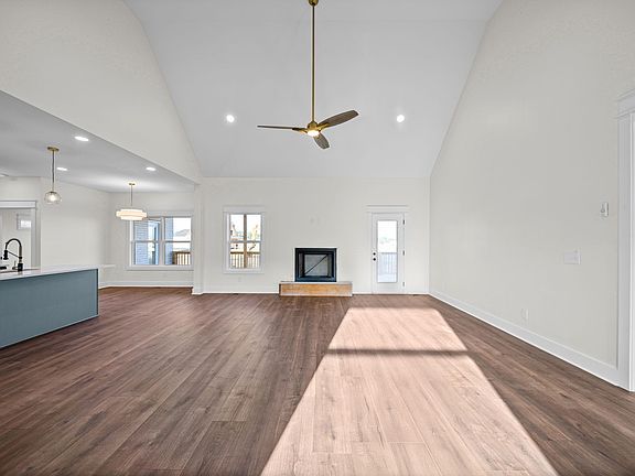 5th image of 4923 Royal View Way Lot 77