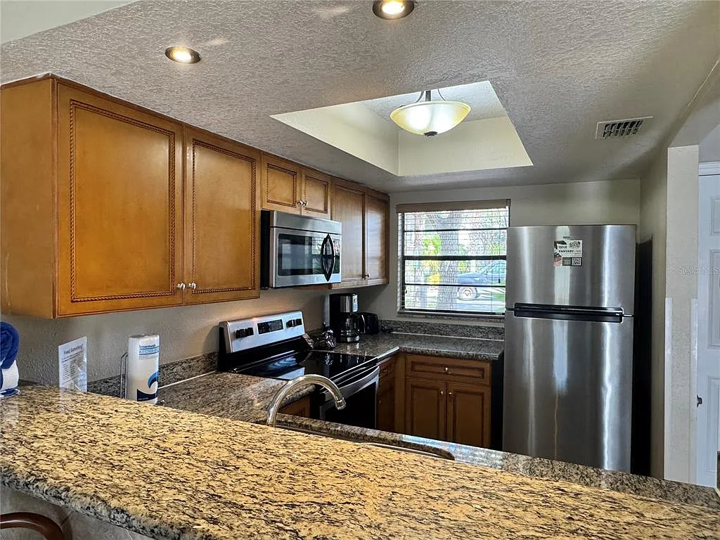 2 bed, 2.0 bath, 1052 sqft, $2,000 — Photo 4