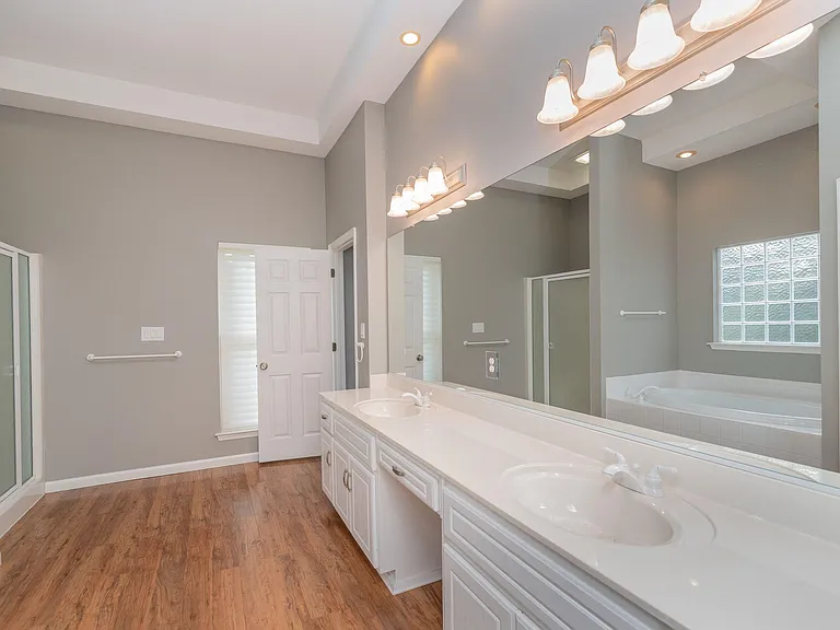 3169 Glenview Dr — Photo 36