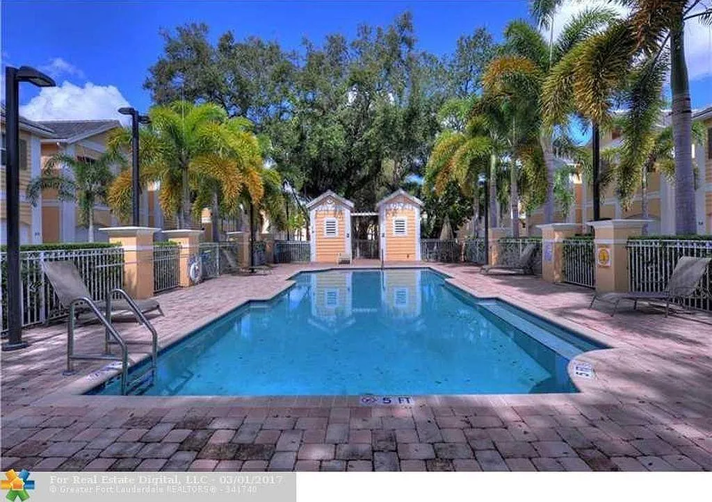3 bed, 2.5 bath, 1858 sqft, $3,850 — Photo 3