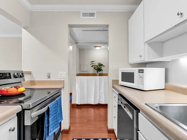 470 N Civic Dr #105 — Photo 16