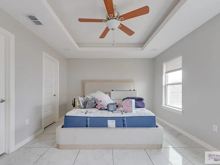 2688 Naples St — Photo 11