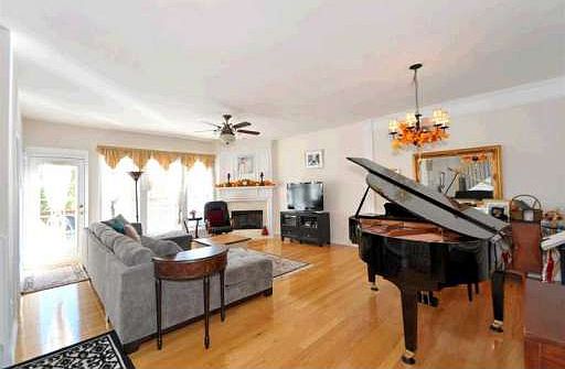 2nd image of 5057 Foxfield Ln SE