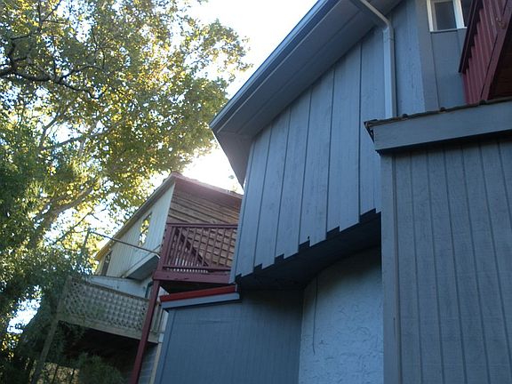 3rd image of 3253 Idlewild Dr