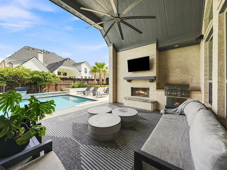 1410 Devonshire Dr — Photo 31
