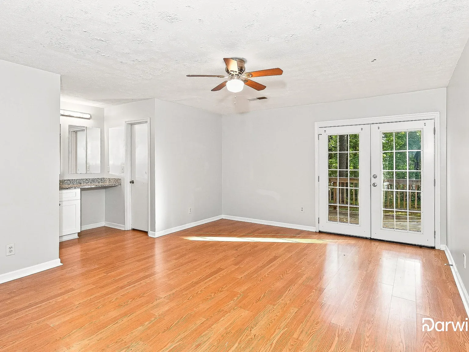 3 bed, 2.0 bath, 1651 sqft, $2,195 — Photo 3