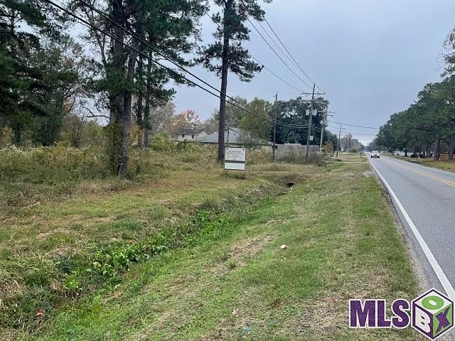 2nd image of 7233 Antioch Rd