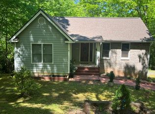 125 Jess Hooper Dr, Hayesville, NC 28904