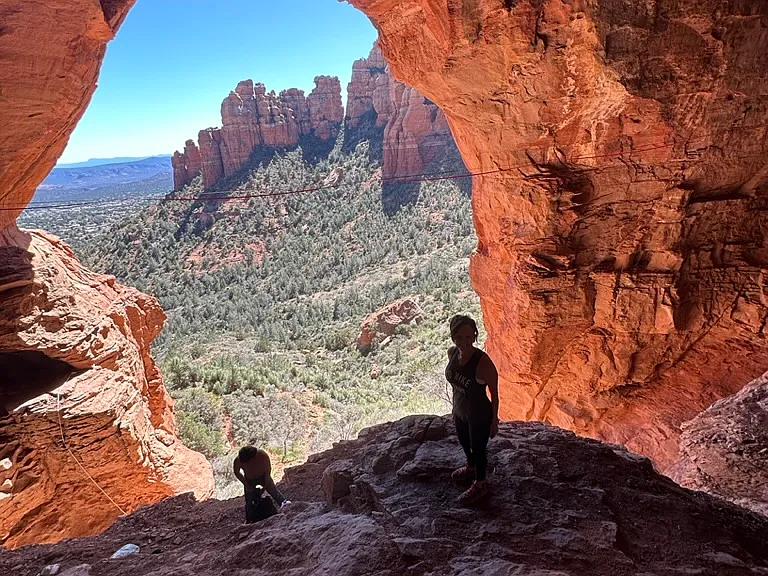 Low-level to extreme hiking 15 minutes away! West Sedona...86336!