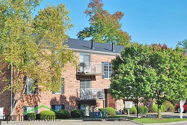 Lees Crossing Apartments — Photo 2