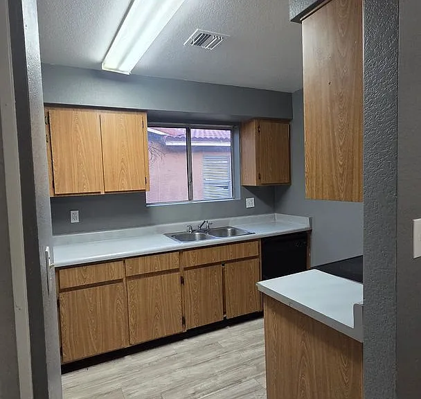 2920 E Cicero St #201 — Photo 6