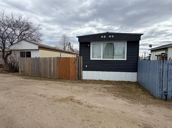 5 Westview, Whitecourt, AB T7S 1K4