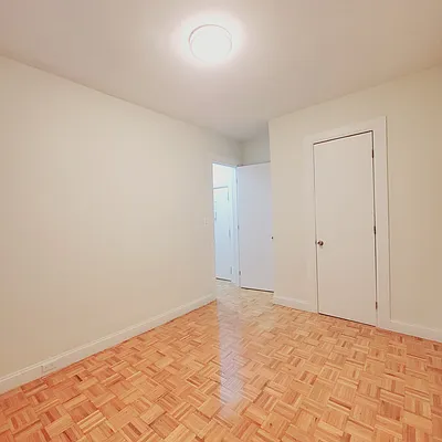 Rented by New York Residence | media 22