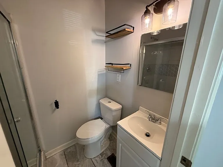 503 Tyler St — Photo 10