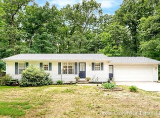 9633 S Thornapple Ave, Grant, MI 49327