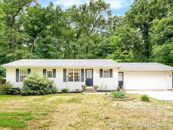 9633 S Thornapple Ave, Grant, MI 49327