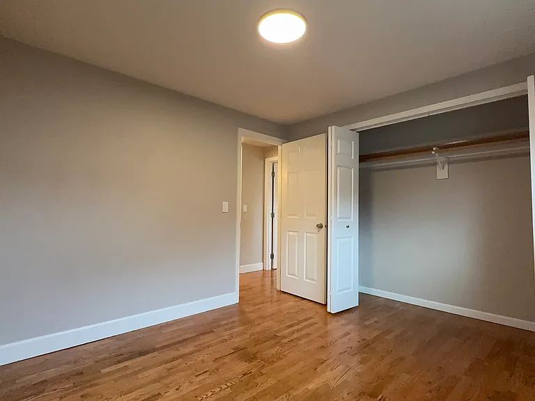 708 N L St #4 — Photo 12