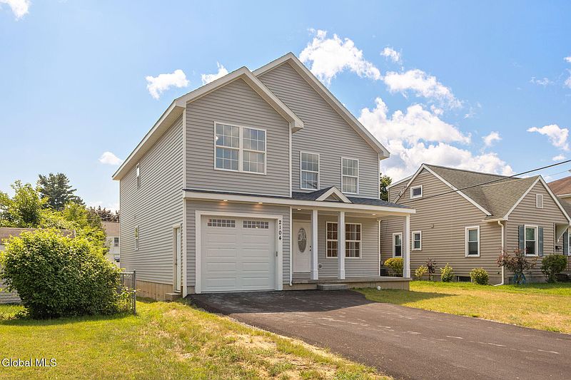 2nd image of 2104 Pinelawn Avenue