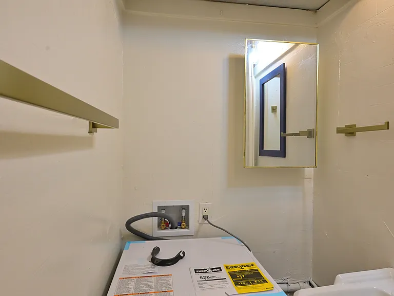 48 Navy St #3 — Photo 16