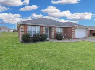 1722 Sunset Dr, Warrensburg, MO 64093